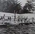 Schwimmbad hinter dem Mädchentrakt (1906)