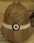 III.&nbsp;Seebataillon, Tropenhelm mit Adler/Anker und Kokarde