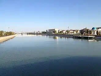 Der Kanal Schawat in Urganch