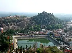 Tempelteich von Shravanabelagola, Karnataka
