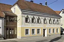 Bahnhofstraße 6
