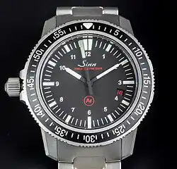 Taucheruhr Sinn „Einsatzzeitmesser 3“ (EZM 3), geschützt vor Stoß, Druck und Magnetfeldern
