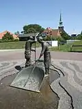 Jan und Gret, bronzene Figurengruppe, 1997, St.&nbsp;Peter-Ording
