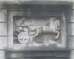 Wagenlenkerrelief.