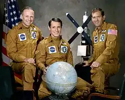 v. l. n. r. Gerald Carr, Edward Gibson, William Pogue