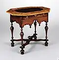 Schieferplattentisch, um 1715 nach Amerika exportiert[4]