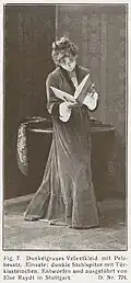 Velvet-kleid mit Pelz