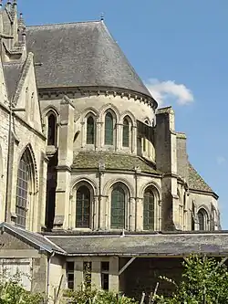 Südquerhaus von außen