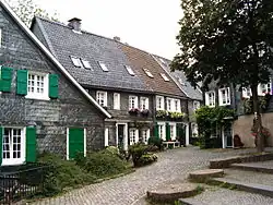 Bebauung am Gräfrather Markt/Kirchtreppe