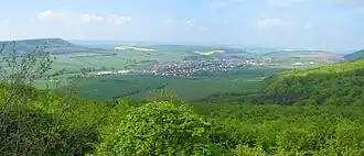 Der Kattstein (links) vom gegenüberliegenden Gebraer Kopf aus gesehen