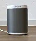 Smart-Lautsprecher Play:1 mit Integration von Amazon Alexa und Google Sprachassistent
