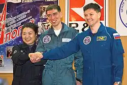 v.&nbsp;l.&nbsp;n.&nbsp;r. Yi So-yeon, Sergei Wolkow, Oleg Kononenko