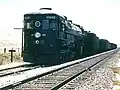 AC-8 4187 mit Güterzug