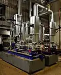 Redundante Speisewasserpumpen des Biomasseheizkraftwerkes Steyr ausgelegt für 140&nbsp;bar Differenzdruck bei 40&nbsp;m³/h und mit einer Entnahme bei 20&nbsp;bar für 10&nbsp;m³/h.