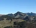 Spitzstein (vorne) und Geigelstein (hinten rechts) vom Kranzhorn gesehen