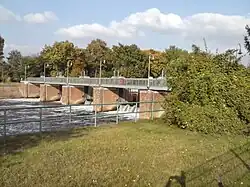 Spreewehr vom Spreeweg aus