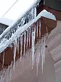 Gefahr fallender Eiszapfen
