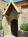 Das Eingangsportal der Kirche