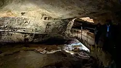 Weg in der Höhle