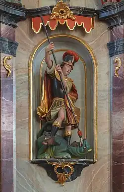 Statue des Hl. Georg Linker Seitenaltar