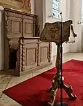 Ambo und Chorgestühl