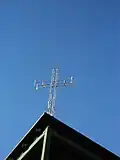 Das Kreuz auf dem Dach der St.-Clemens-Kirche