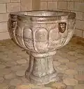 Steintaufbecken