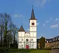 Türme von St. Agnes mit Eingang