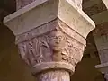 Kapitell, Fleur de Lys / Gesicht / Blattfächer