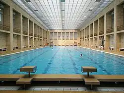 Schwimmhalle (2015)