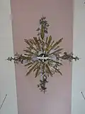 Deckenschmuck mit weißer Taube