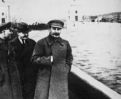 Woroschilow, Molotow, Stalin: mit und ohne Jeschow