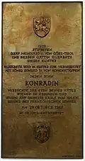 Gedenkplatte für Konradin in der Vorhalle der Stiftskirche