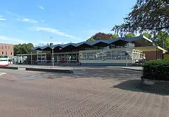Das Bahnhofsgebäude (2011)