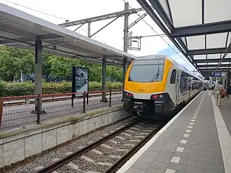 Zug am Bahnhof (2024)