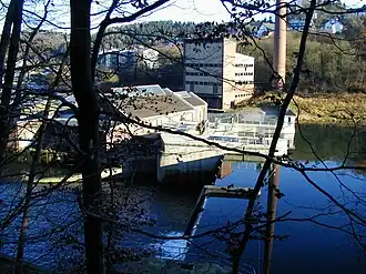 Wehr und Turbinenhaus der Staustufe Dahlhausen
