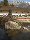 „Frau im Teich“