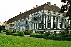 Blick auf Stift Säusenstein vom Park