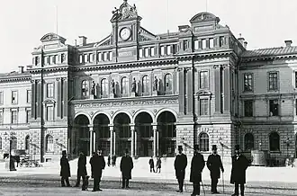 Bahnhofsgebäude