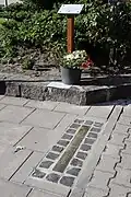 Die verlegte Stolperschwelle im Kontext (Mai 2025)