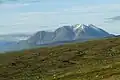 Blick auf das Akka-Massiv (2011 m)