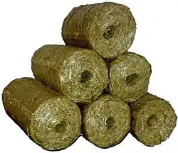 Strohbriketts