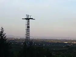Die letzte nicht abgerissene Stütze der einstigen Gondelbahn Bad Dürkheim