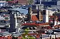 Der Tagblatt-Turm (links) im Stadtbild (mit Stiftskirche und weißem Rathausturm)