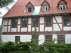 (2008)