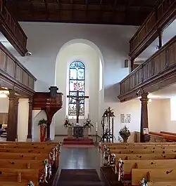Blick auf den Chor der Pfarrkirche St. Ulrich in Sulzbach an der Murr