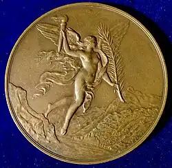 Helvetia über dem Vierwaldstättersee fliegend, auf einer Medaille von Alphée Dubois zur 600-Jahr-Feier der Eidgenossenschaft