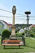 Dreifaltigkeitssäule vor der Kirche