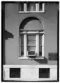 Blendbogen über einem Fenster (Philadelphia/USA)