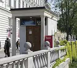 Tabakkiosk bei den Dreibrücken[20]